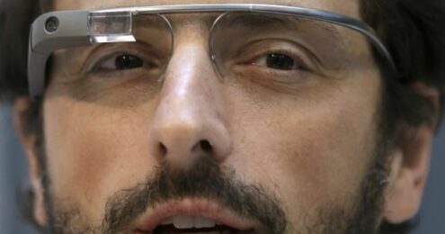 Il Google Glass sarà disponibile al pubblico entro 1 anno, parola di Eric Schmidt